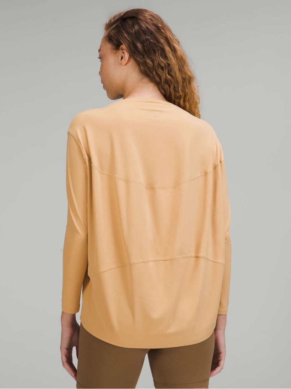 Lululemon back in‎ action long sleeve top Nulu pecan tan